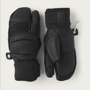 HESTRA BLACK LEATHER FALL LINE - 3 FINGER MITTEN
